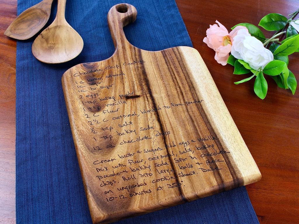 Live Edge Hardwood Cutting Board with Handle | Large